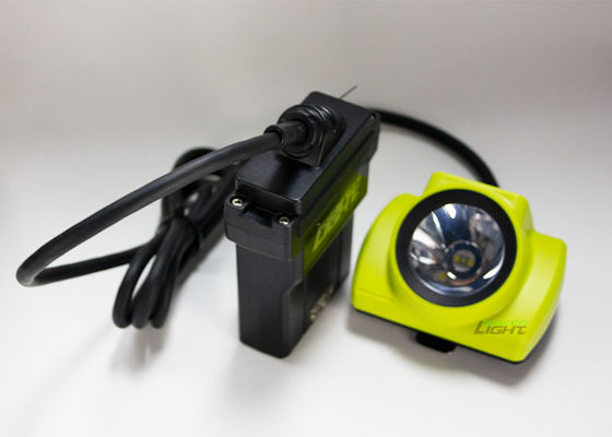 4.07W 14Ah Διοικημένο φως ορυχείου με καλώδιο IP68 Αδιάβροχο 25000lux Ανθεκτικό σε αντίκτυπο λαμπτήρα ορυχείου με οθόνη OLED για ορυχείο άνθρακα χρυσού