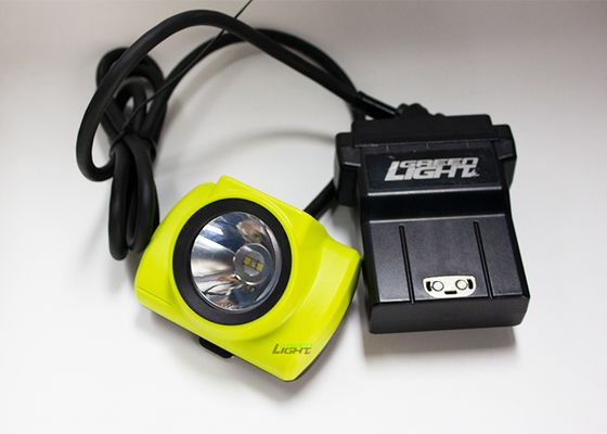 4.07W 14Ah Διοικημένο φως ορυχείου με καλώδιο IP68 Αδιάβροχο 25000lux Ανθεκτικό σε αντίκτυπο λαμπτήρα ορυχείου με οθόνη OLED για ορυχείο άνθρακα χρυσού